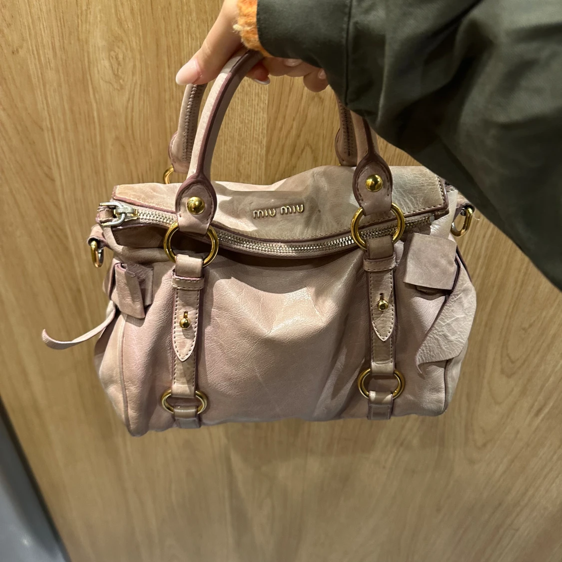 Miu Miu väska  - 90