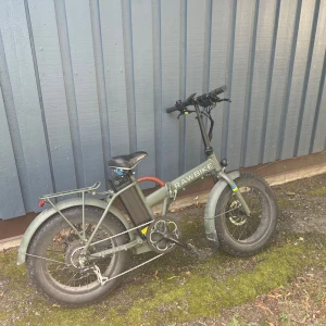 Rawbike - Säljer min Rawbike 4X för att jag har tröttnat på den och har ingen användning av den längre, Den saknar nyckel och jag orkar inte ta mig tiden av fixa det.