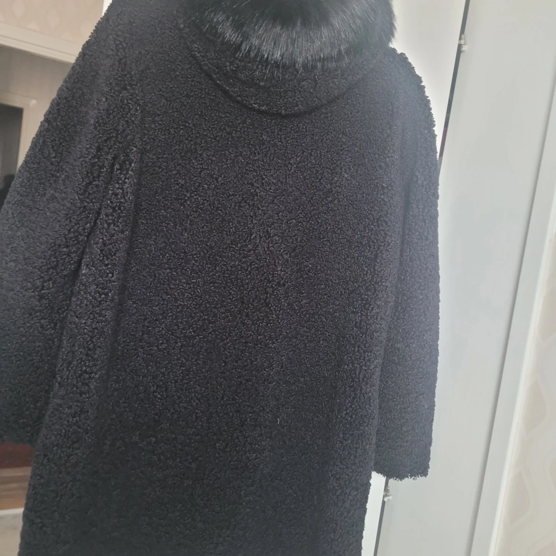 Svart teddyjacka med fuskpäls - 92