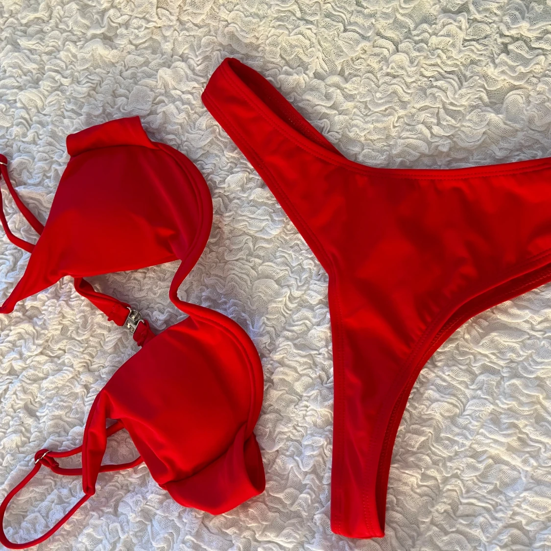 Vit och röd bikini - 92