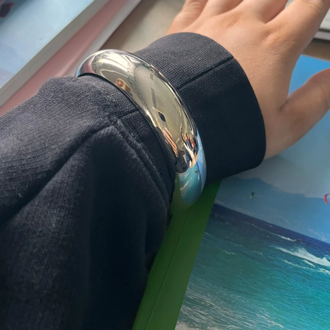 Silverfärgat armband