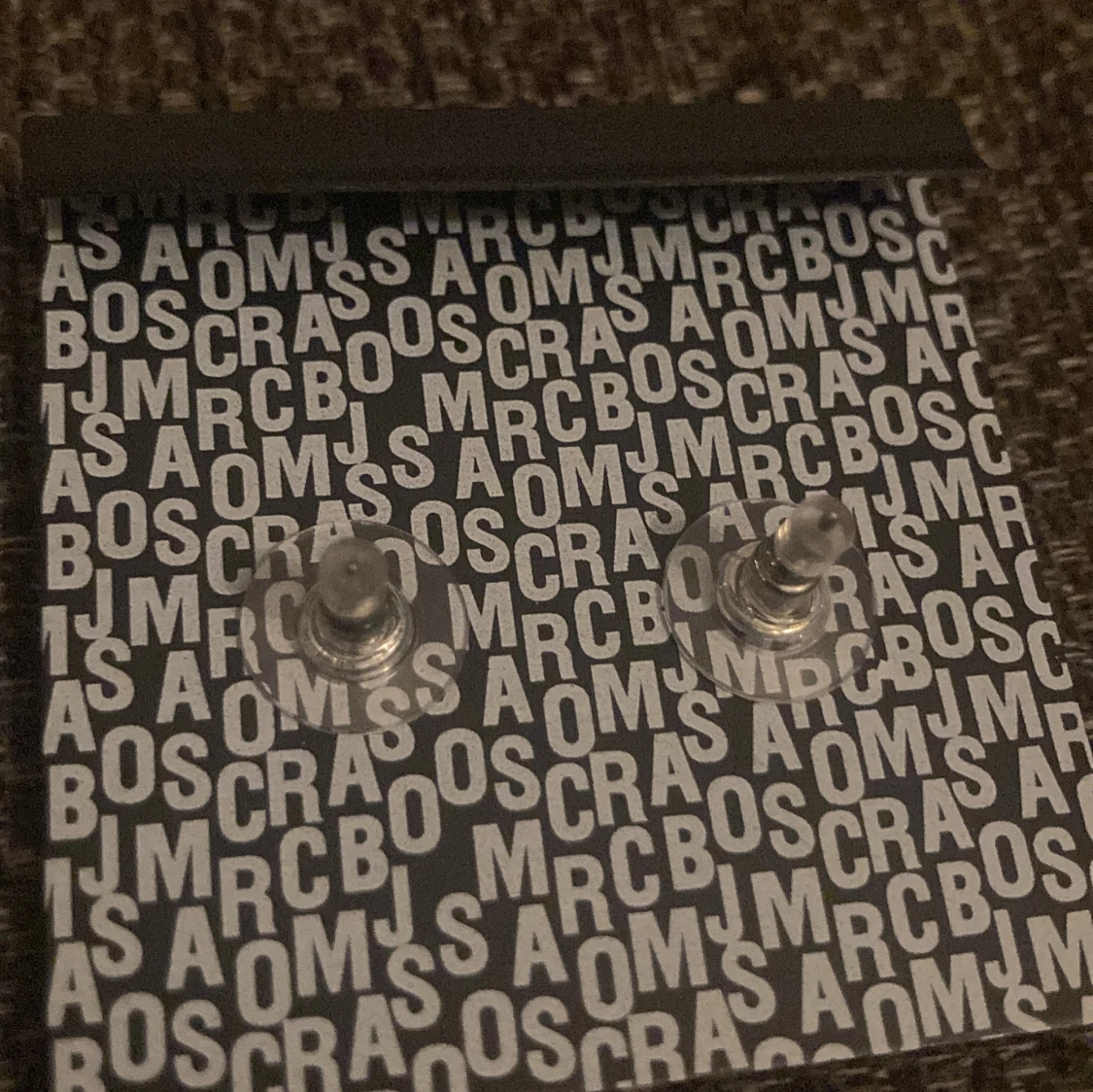 Silverfärgade örhängen från Marc by Marc Jacobs - 91