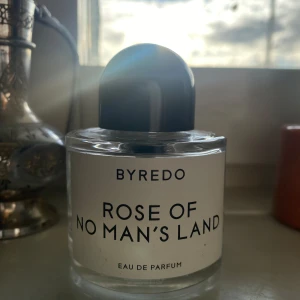 Byredo Rose of No Man's Land Eau de Parfum - Den befintliga kvantiteten visas på bilden 