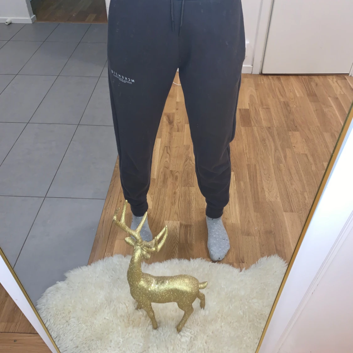 Grå sett från McKenzie - 90