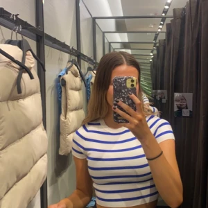 Zara topp - söt topp från Zara, använd fåtal gånger