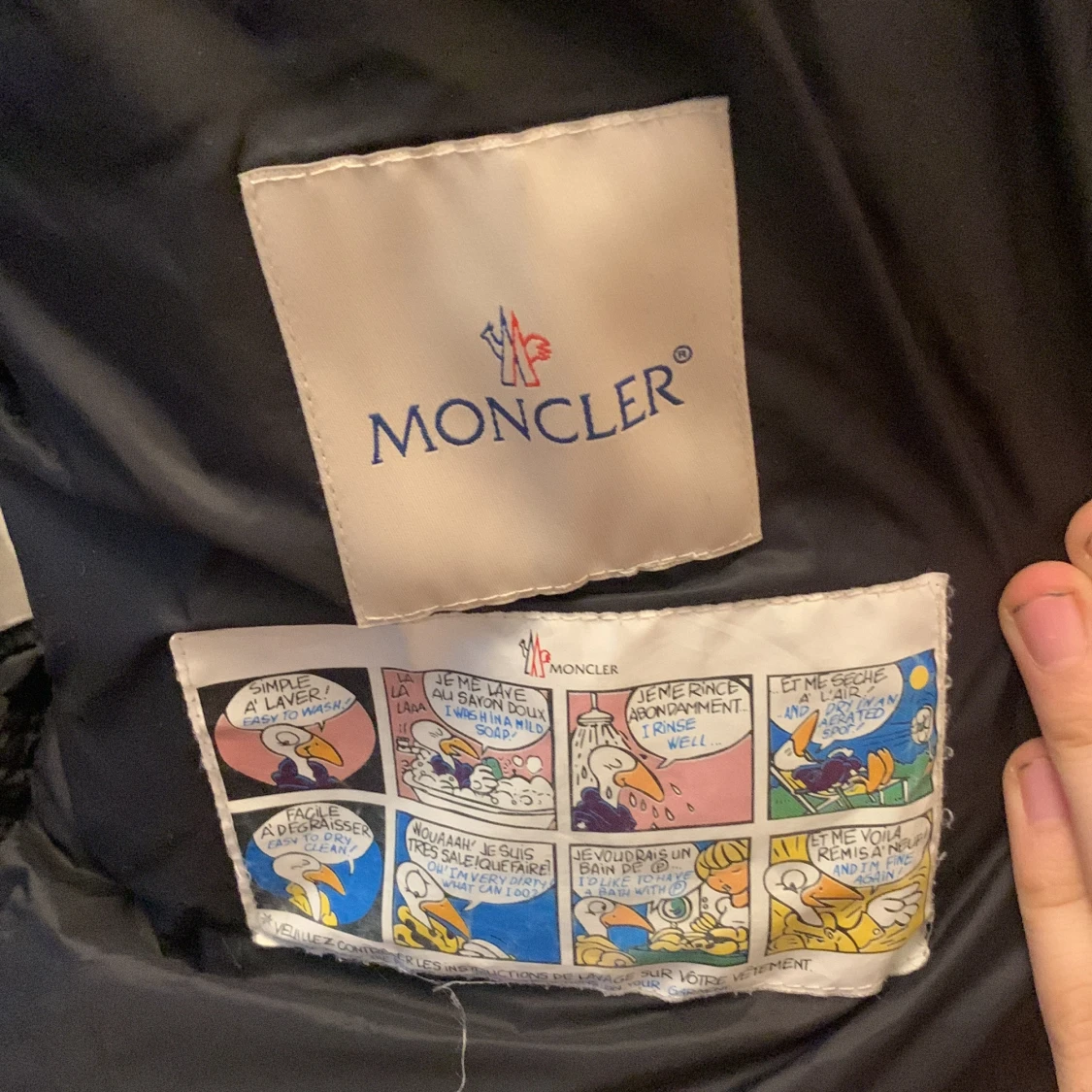 Svart dunjacka från Moncler - 1