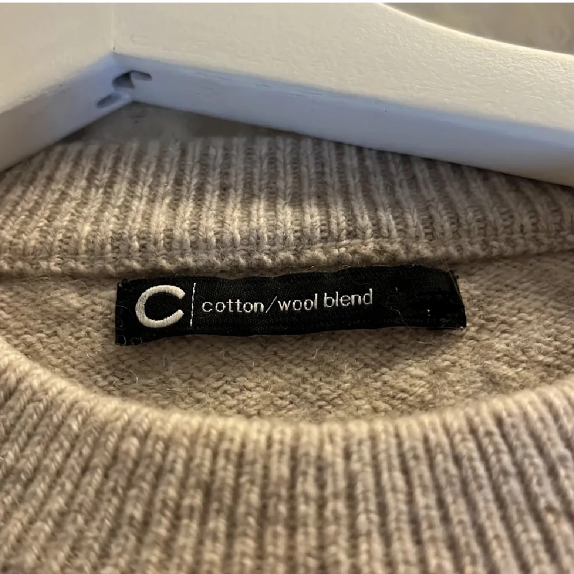 Beige tröja i bomull/ull-blandning - 1