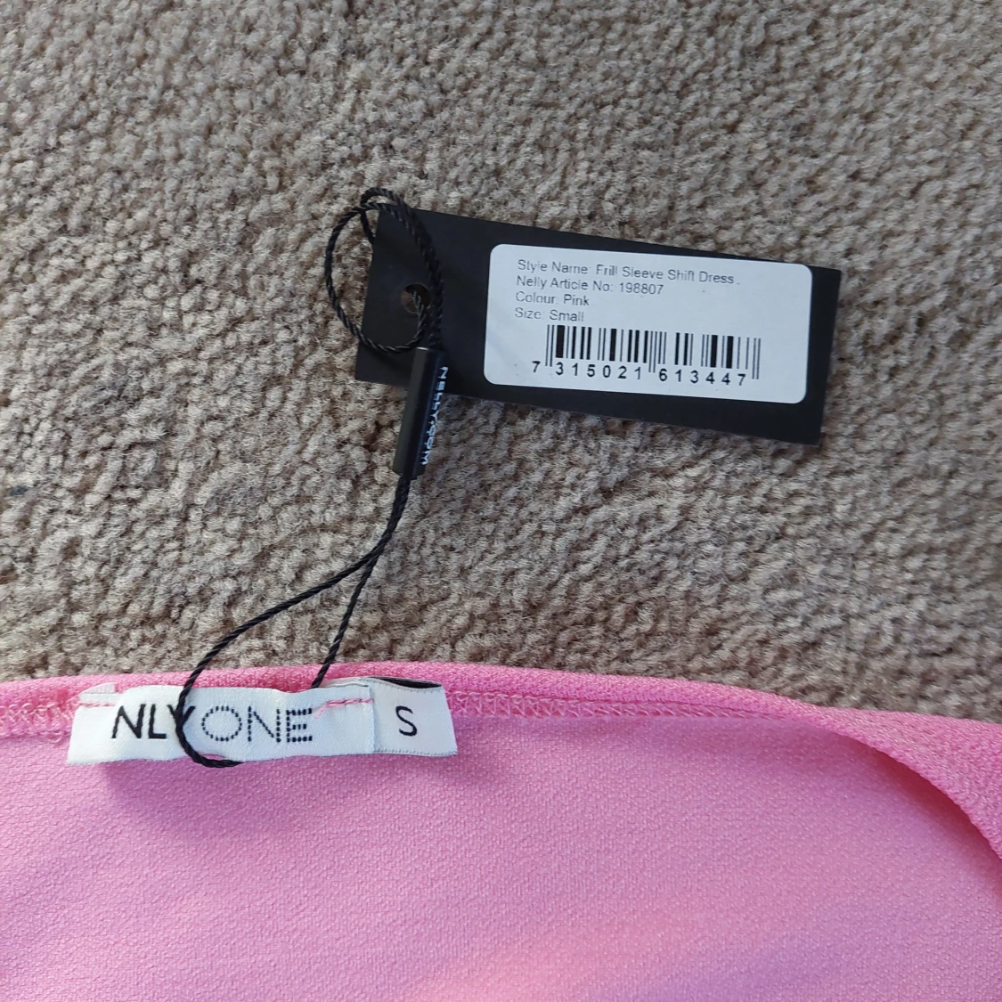 Rosa klänning från Nelly (NLY One) - 3