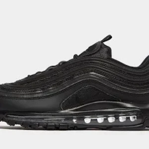 Svarta Nike Air Max sneakers - Snygga svarta Nike Air Max sneakers med en ikonisk vågig design och synlig luftdämpning i sulan. Skorna har snörning och en modern look som passar perfekt för streetwear.