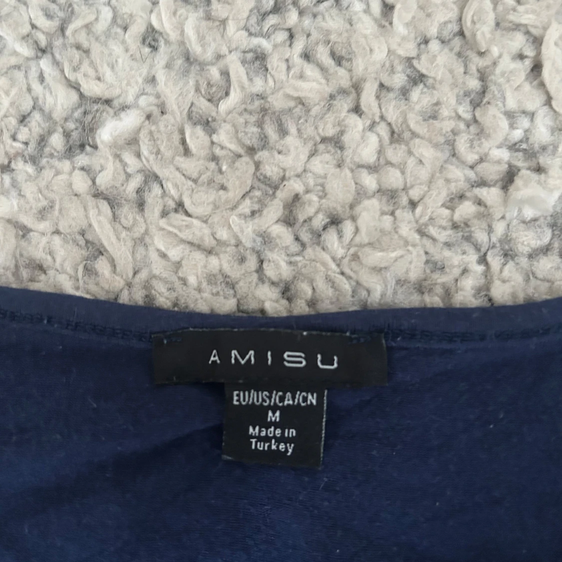 Mörkblå spetslinne  - 3