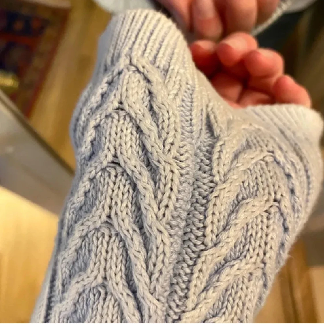 Ljusblå stickad tröja - 2