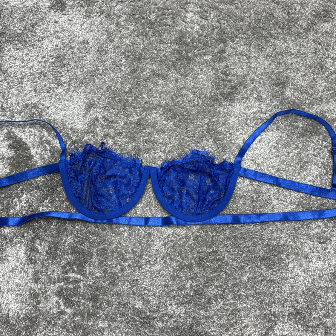 Blå spets-bh