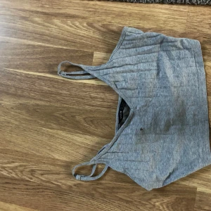 Linne - Linne från SHEIN med en fläck 