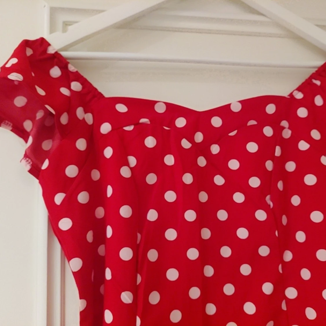 Prickig off sholders klänning  - 2