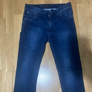 Nudie jeans - Oanvända nudie jeans,andlening till att jag säljer dom är för att dom är för småa