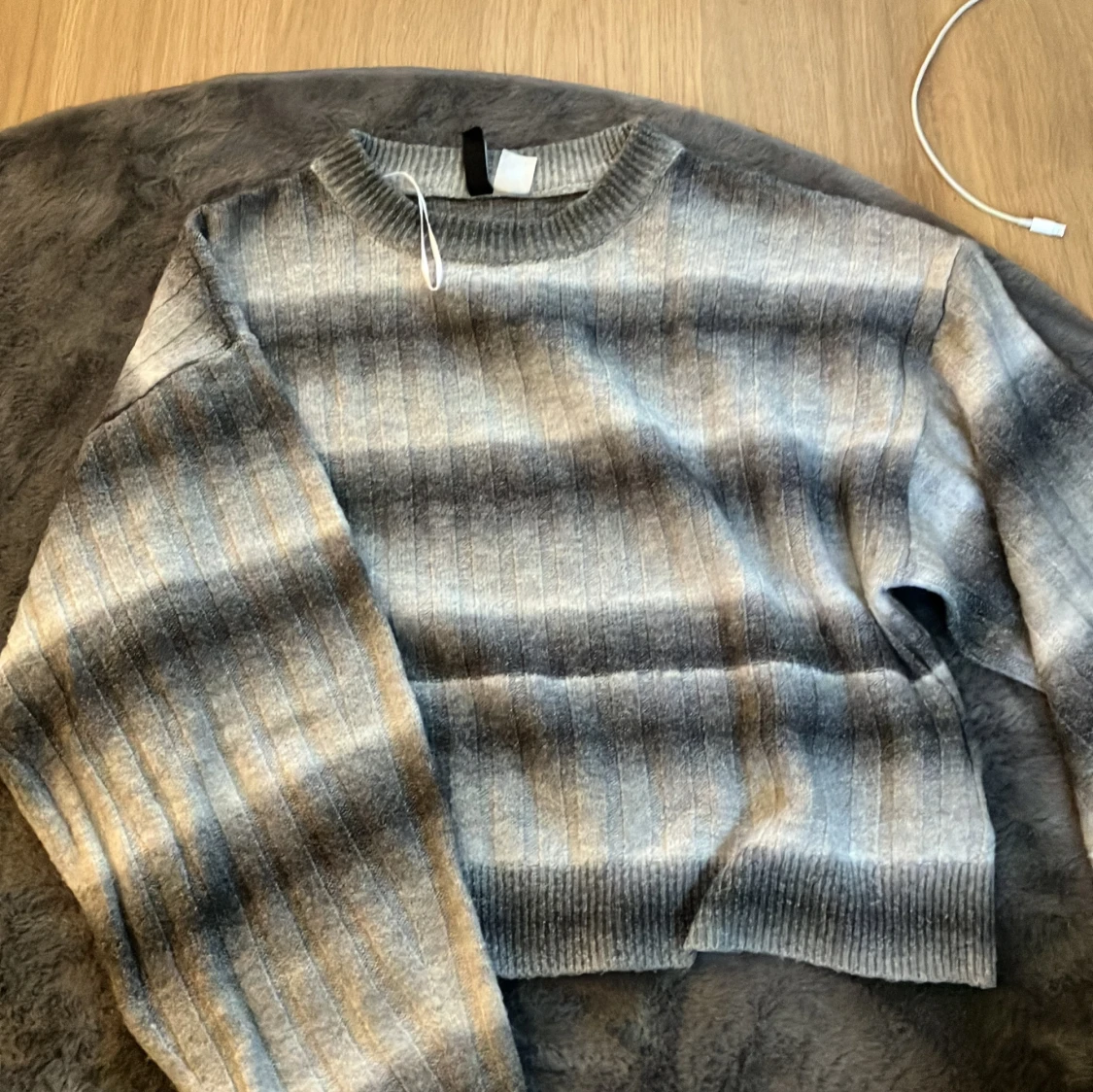 Stickad tröja 
