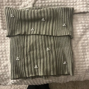 Zara Topp - Helt nyskick med prislapp och allt. Aldrig använts! Super fin och passar både M och S🩷