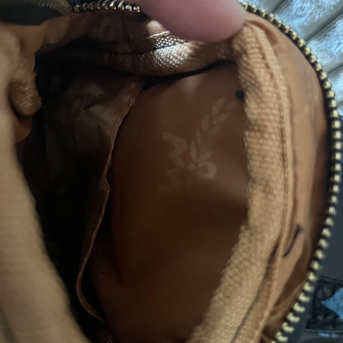 MCM studded women’s backpack - 91