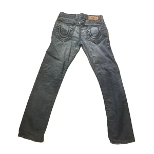 True Religion Jeans - Fit hard asf bra skick frågor i DM