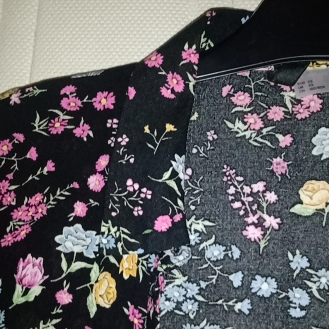 Blus med blommor - 91