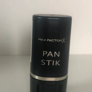 Maxfactor, pan stik, nr 96 bisque ivory, 9g - Fel nyans för mig, endast testad! 