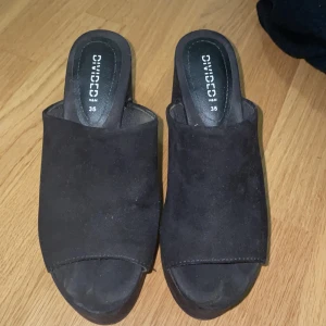 Öppen gå klack  - Klackskor från hm med öppen tå