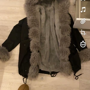 Fatima parka - Storlek S fake päls 