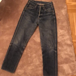 Armani jeans - Blå Armani jeans. 