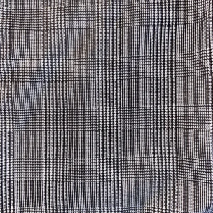 Rutiga byxor från Kappahl - säljer ett par rutiga byxor från Kappahl🧸 hade väldigt svårt att fotografera dem pga. mönstet så jag tog den mest liknande modellen jag kunde hitta på Kappahls hemsida⭐️ skriv gärna för fler bilder så ska jag göra mitt bästa! bra skick och frakten ingår i priset☁️