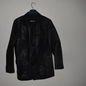 Skinn kavaj - Fin skinnkavaj/jacka i perfekt skick (oversized)