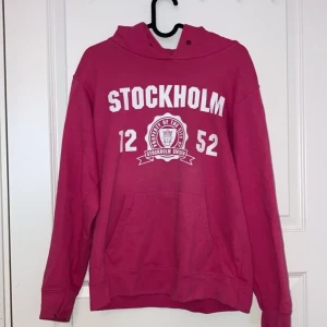 Hoodie - Frakt ingår i pris 💗 Originalpris 300kr 