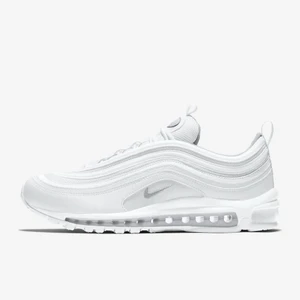 Nike air 97 - Säljer mina 97or då dem inte längre kommer till användning, väldigt sparsamt använda! Bilder kan skickas om så önskas! Det är storlek 41 men väldigt tajta så sitter mer som 39-40!💞💞