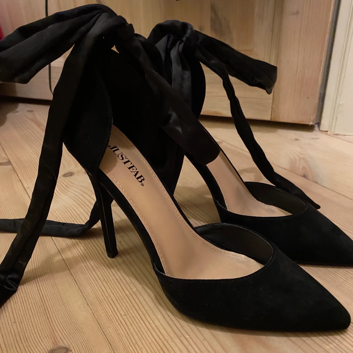 Nya klackar med knytning