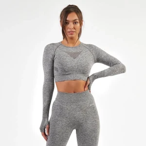 Tränings tröja AYBL - Helt ny träningströja! Aldrig använd, prislapp kvar! Säljer pga att jag köpte en för liten storlek och glömt skicka tillbaka. Köpte för 320kr, köpare står för frakt 🥰🥰