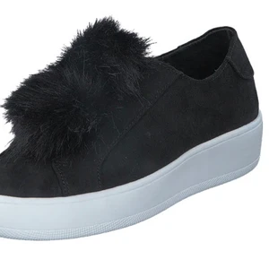 Steve Madden svarta  - Köpta på Jackie för 1499kr säljer för 250 då de är väl använda.