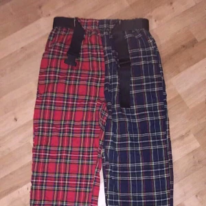 Byxor  - Supersköna byxor från Shein. Bra kvalitet.     Använda 1 gång. Säljer pga att dem är för små.      Frakt tillkommer 💋