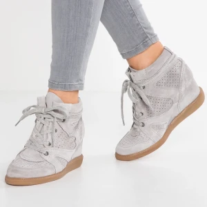 Pavment skor - Skor från märket pavment kostade 1200kr nya. Stl 38