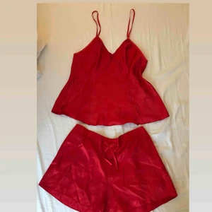  - Satin nattlinne storlek S