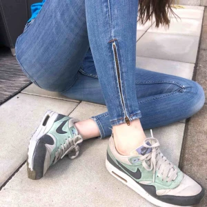  - Slitna men snygga Nike Air sneakers Storlek 38 Pris kan diskuteras