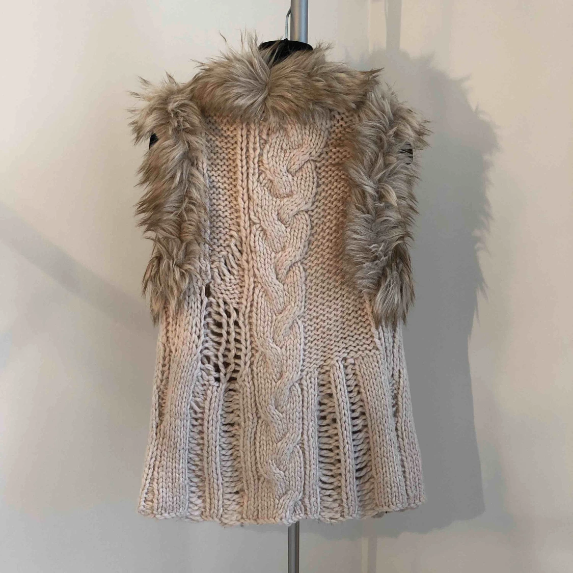  Ny Stickad väst  - 91