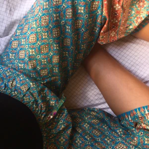  - Såååå snygga byxor i jättecoolt tyg!! I perfekt skick!