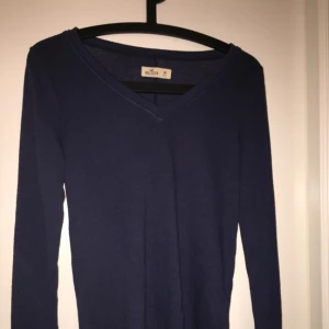  - Jätte mjuk och musik långärmad tröja från Hollister, aldrig använt den!