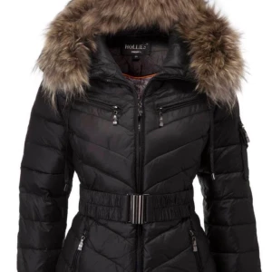  - Säljer min Hollies jacka!  Är i bra skick, kan även skicka mera bilder på den om det önskas:) 