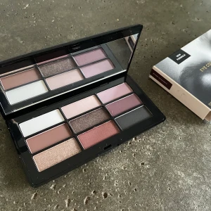 Ögonskuggspalett - Från H&M, ej använd 