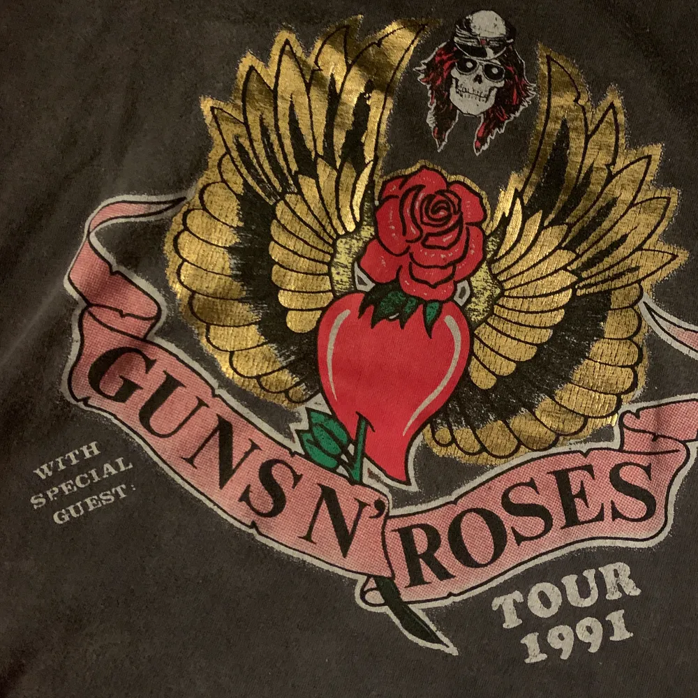Guns n’roses tröja i jätte bra skick!. T-shirts.