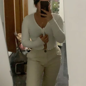 Byxor storlek M-L - Storlek L sitter som M. Priset går att diskutera