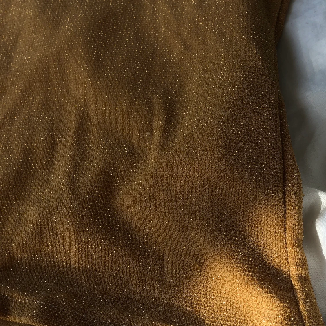 Topp i gult som glittrar - 90