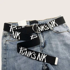 Coolt skärp - Helt nytt (nya) skärp som skickasd tillsammans (svart och vitt). Passar jättefint att ha till klänning eller jeans för coolare look. 