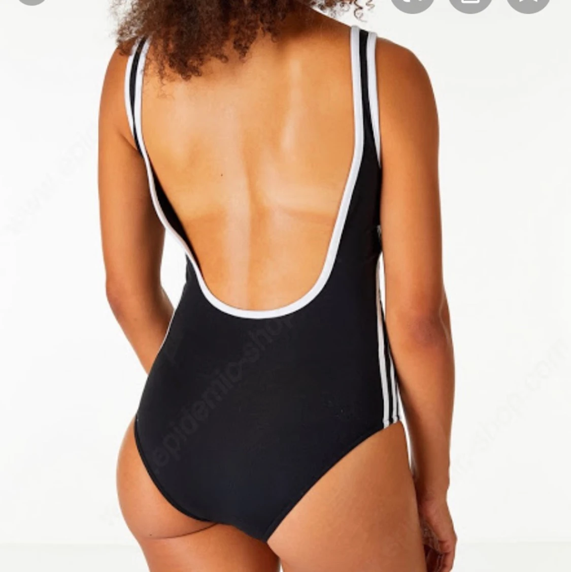 Adidas bodysuit, storlek S. 120kr.  - 91