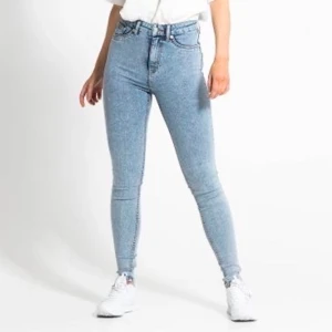 SÖKER!! - Söker dessa byxorna från lager 157 i storlek M! (Bilderna är lånade) 